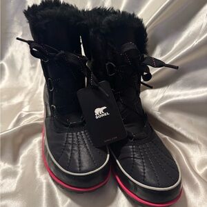 Sorel winter ankle boots